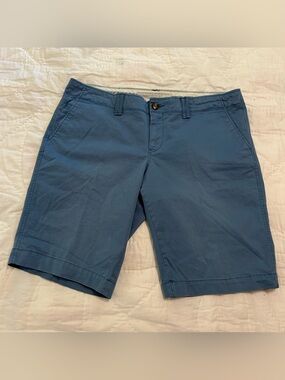 VTG Y2K Old Navy Bermuda Shorts Womens 10 Blue Low Rise Stretch Beachy Coastal